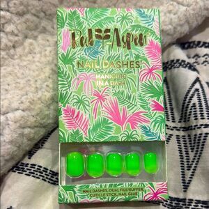 Neon Green Nail Dashes Red Aspen Resorting to Bliss new in box press on nails